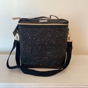 NWT SoYoung Lunch Bag Pail Black zippered double insulated Washable